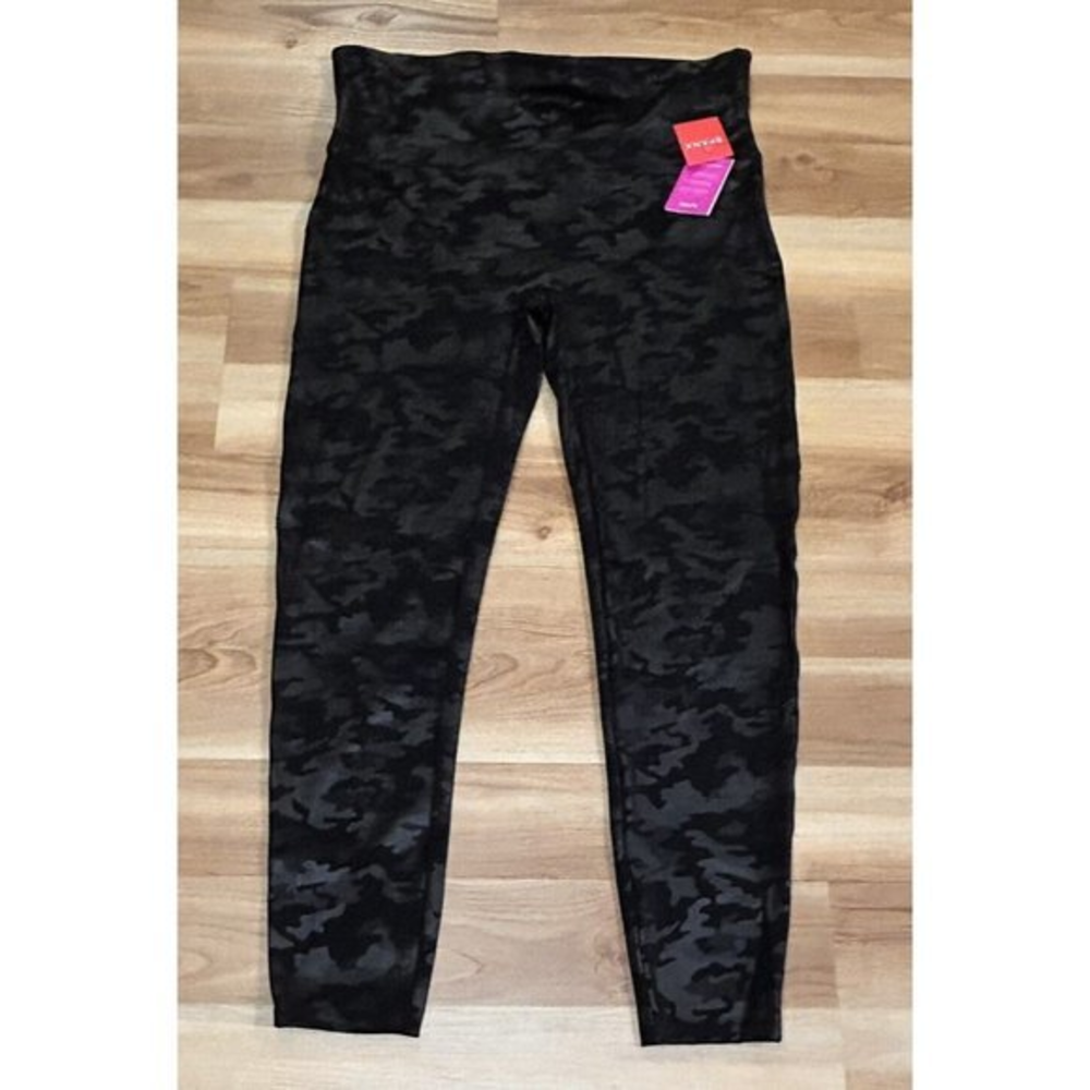 NWT Spanx Cropped Look at Me Now Seamless Leggings Camo SIZE 3X